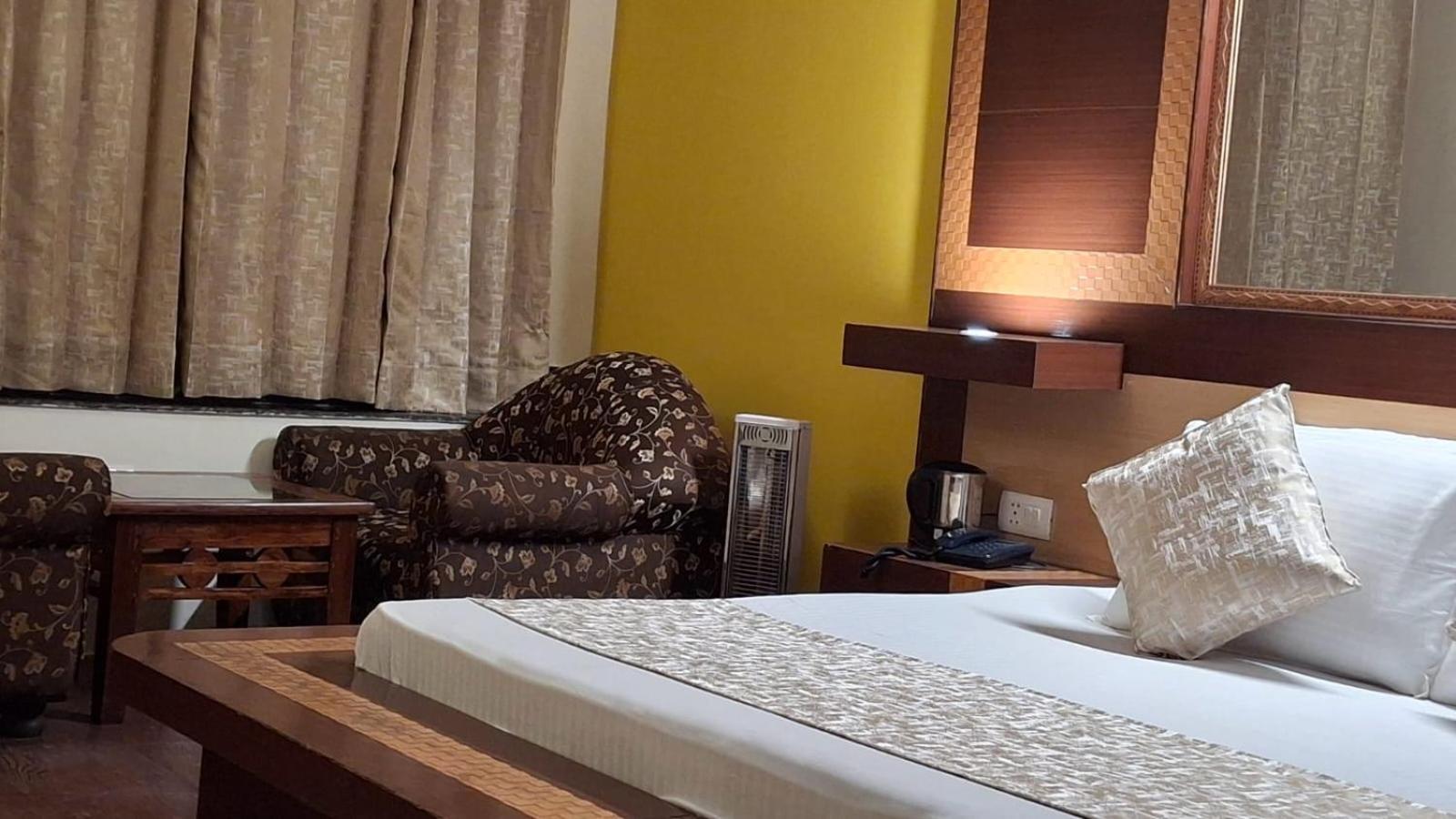 Hotel Glacier Resort Manāli Zewnętrze zdjęcie